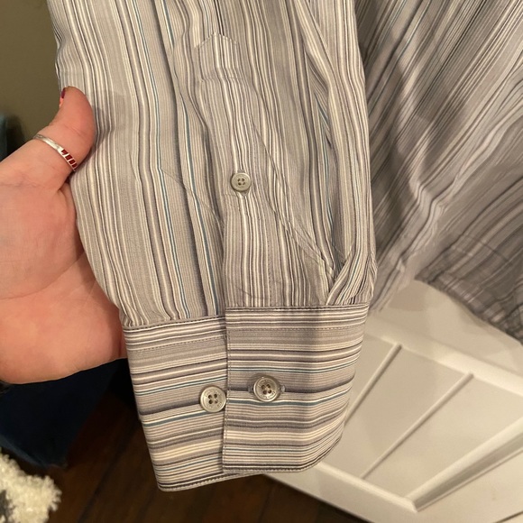 Calvin Klein Button Up - Picture 10 of 11